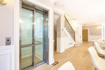 Curved rail stairlift